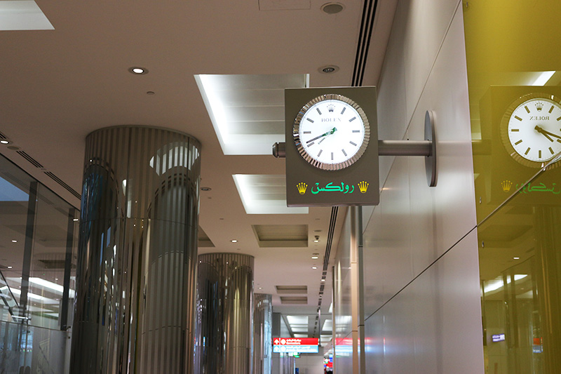 ドバイ空港のロレックスの時計
